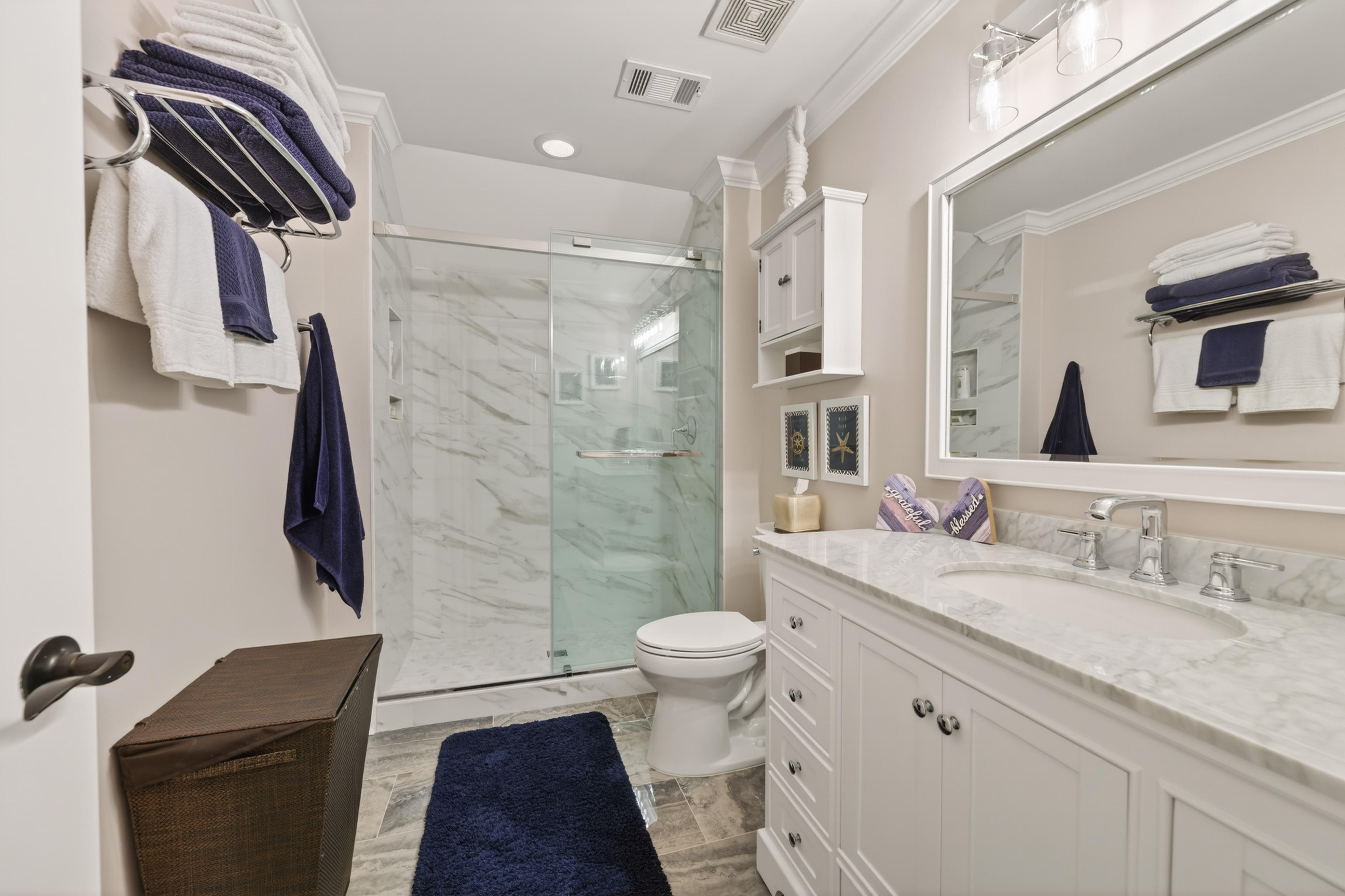 1040E Tailwater image 29